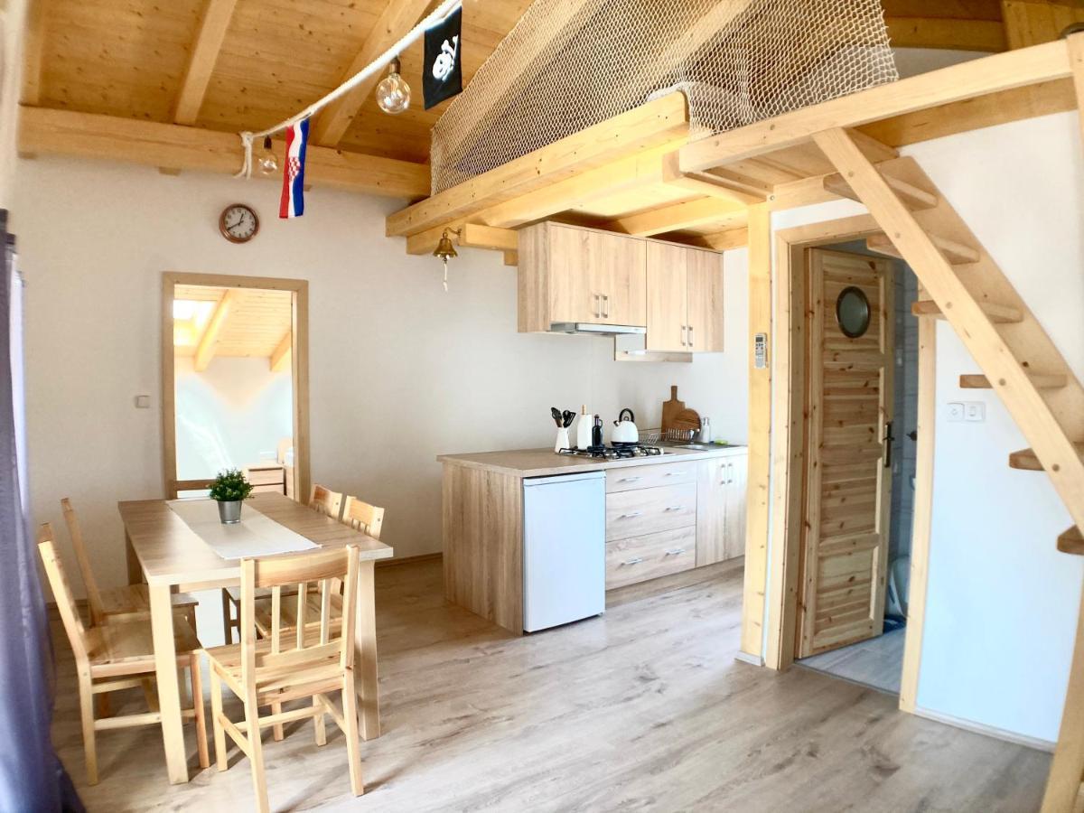 Ferienwohnung Kuca Nerezinka Nerezine Exterior foto