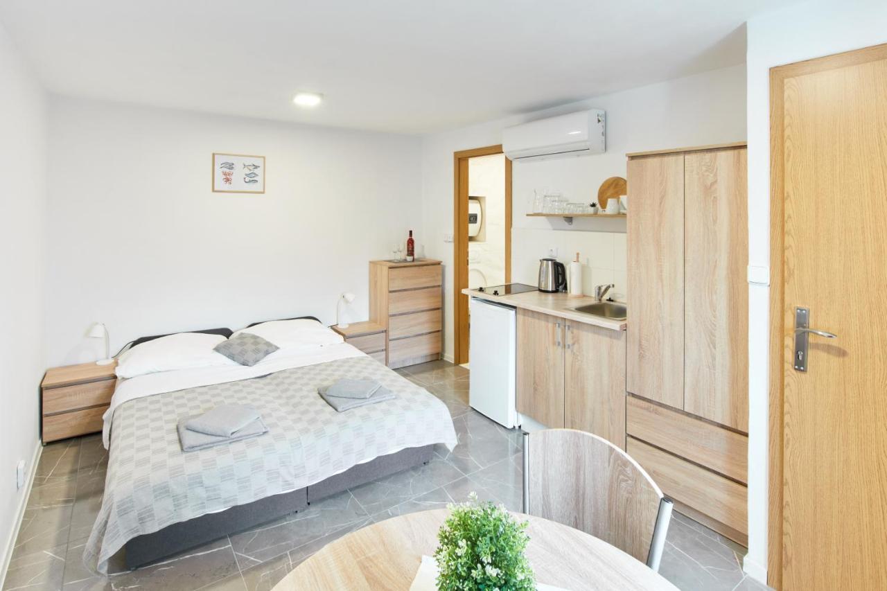 Ferienwohnung Kuca Nerezinka Nerezine Exterior foto