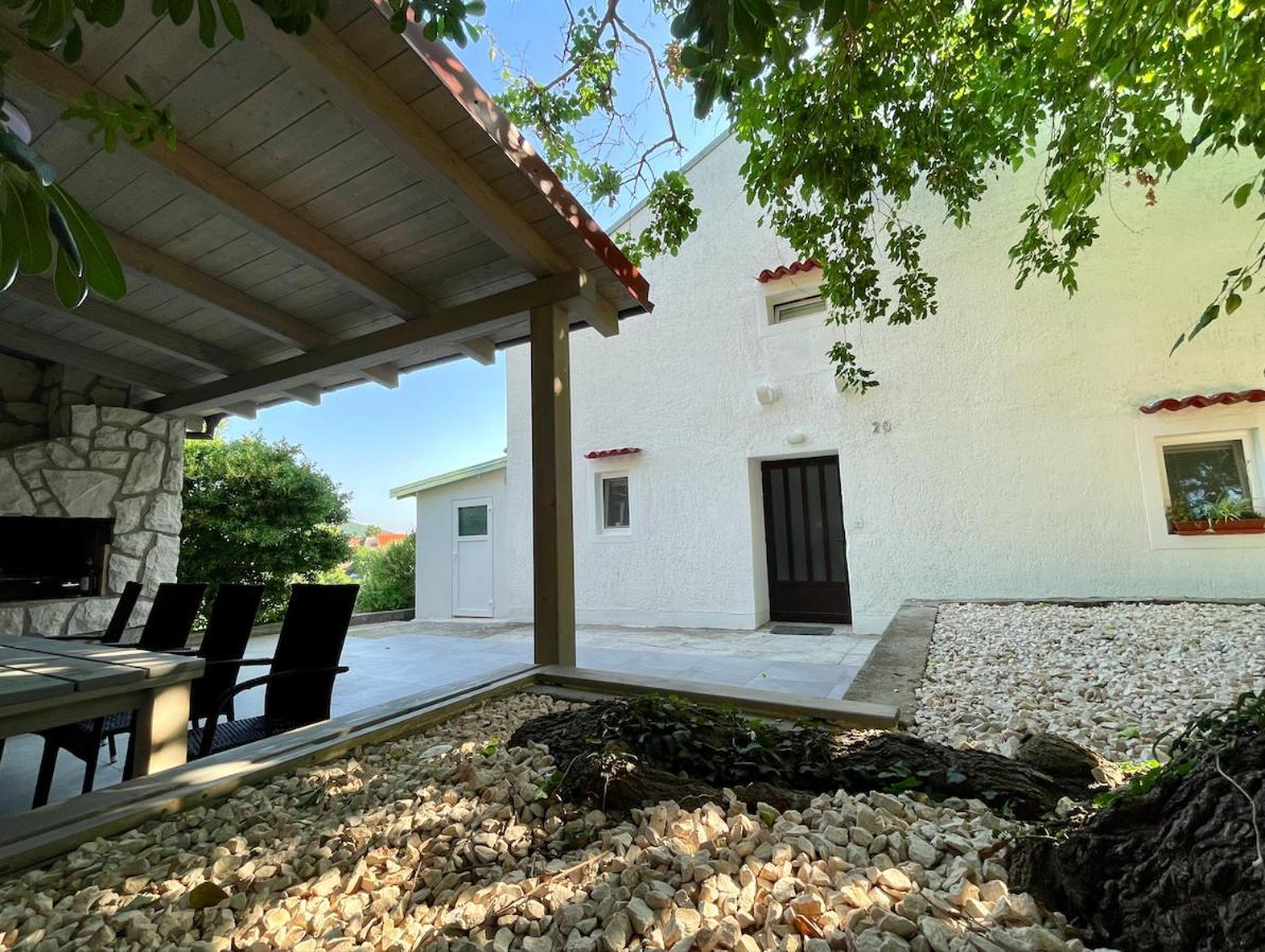 Ferienwohnung Kuca Nerezinka Nerezine Exterior foto